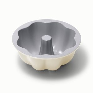 Fluted Cake Pan 9.5” Non-Stick Ceramic Baking Pan Cream